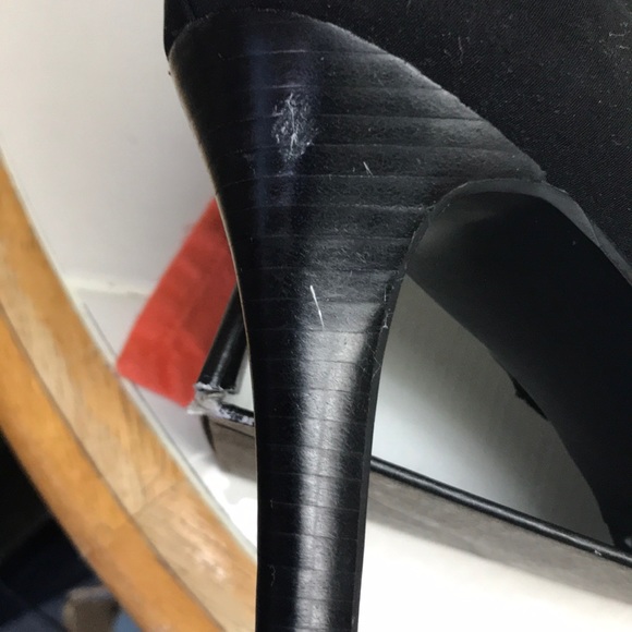 🌟Woman’s Tahiri Boots 🌟 PRICE IS FIRM! - Picture 4 of 7